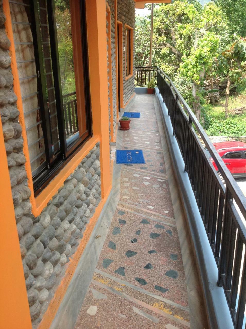 Hotel Direction Pokhara Dış mekan fotoğraf