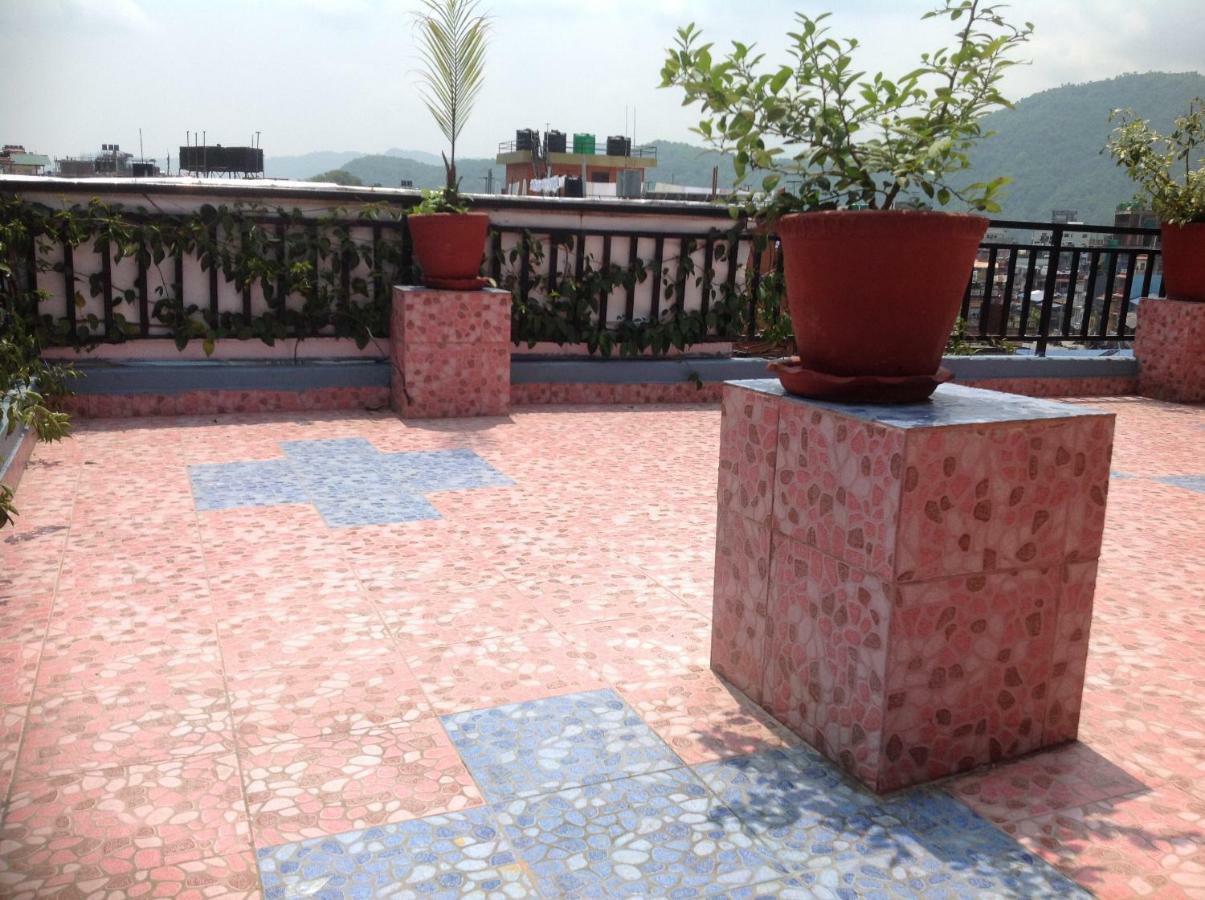 Hotel Direction Pokhara Dış mekan fotoğraf