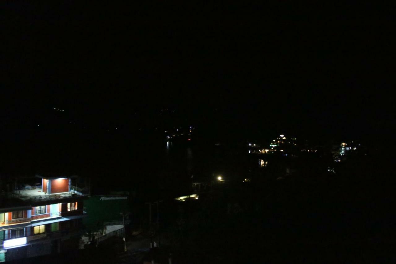Hotel Direction Pokhara Dış mekan fotoğraf
