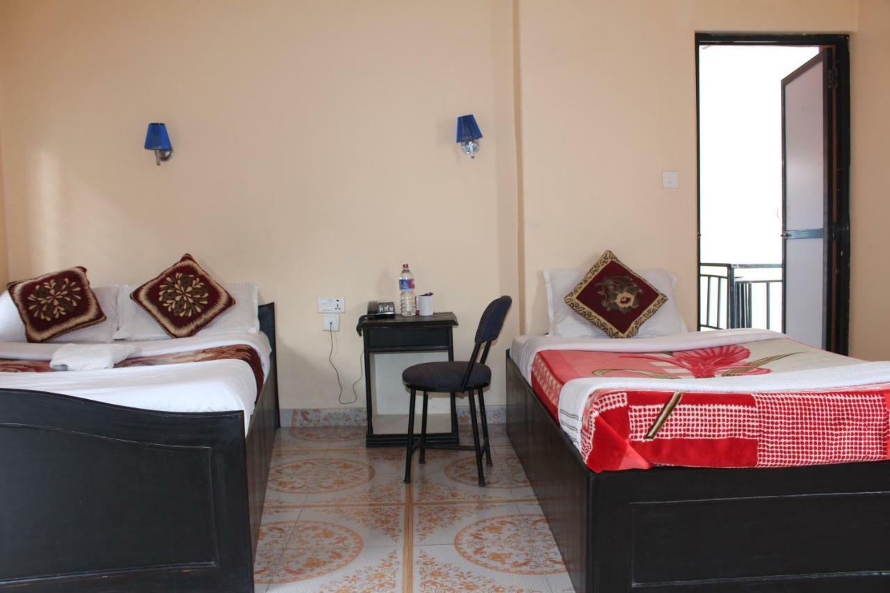Hotel Direction Pokhara Dış mekan fotoğraf