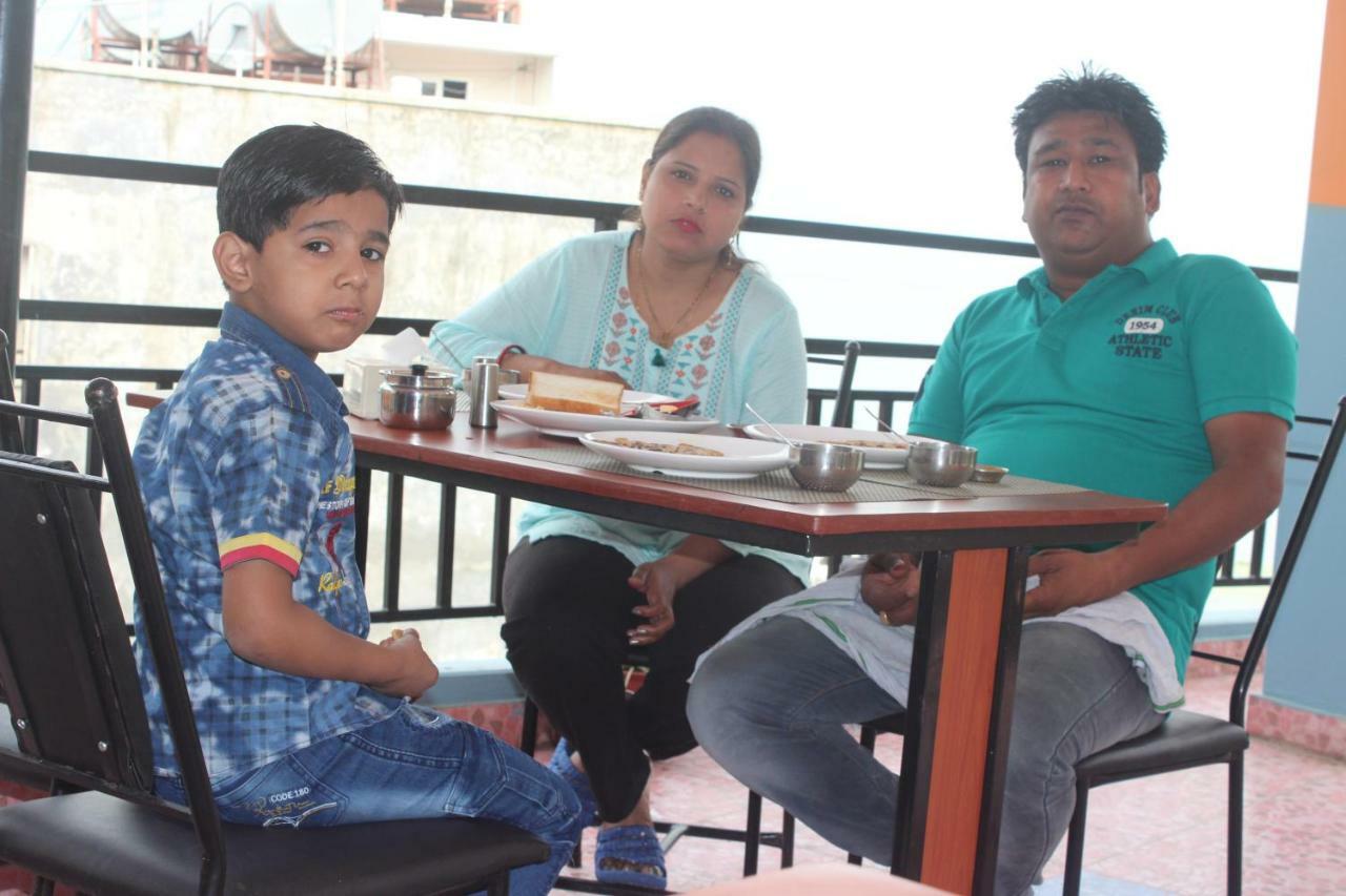 Hotel Direction Pokhara Dış mekan fotoğraf